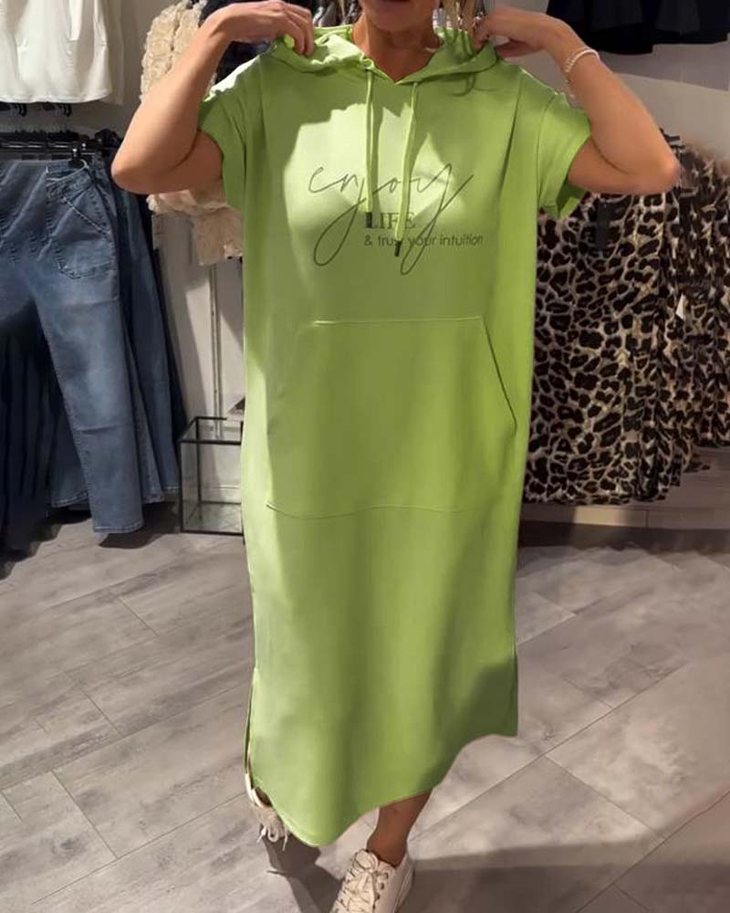 CARLOTA | VESTIDO CON CAPUCHA Y ESTILO DESENFADADO