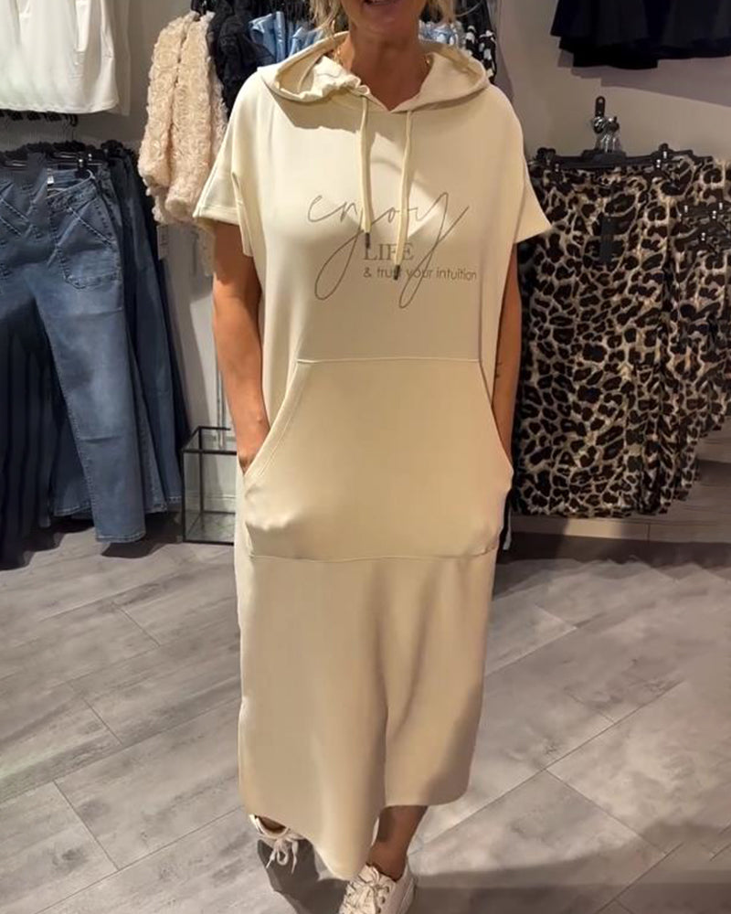 CARLOTA | VESTIDO CON CAPUCHA Y ESTILO DESENFADADO