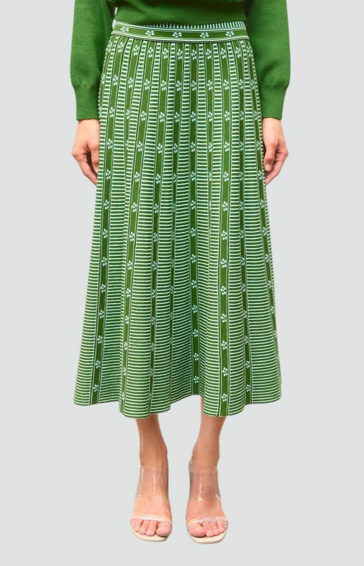 SOFÍA | FALDA ELEGANTE CON DETALLES DISCRETOS