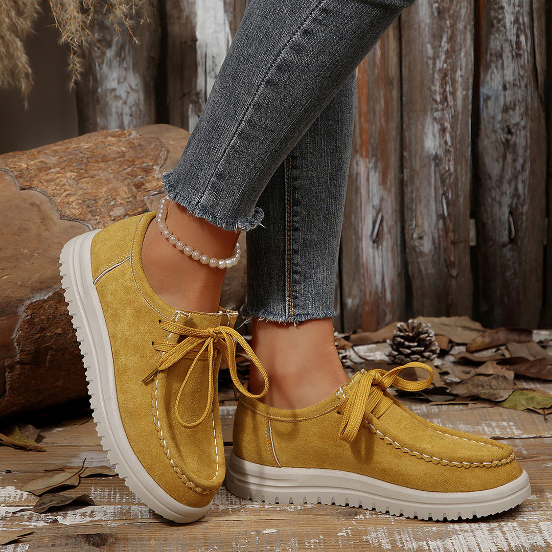 Women’s Vintage Lace-Up Moccasin Shoes