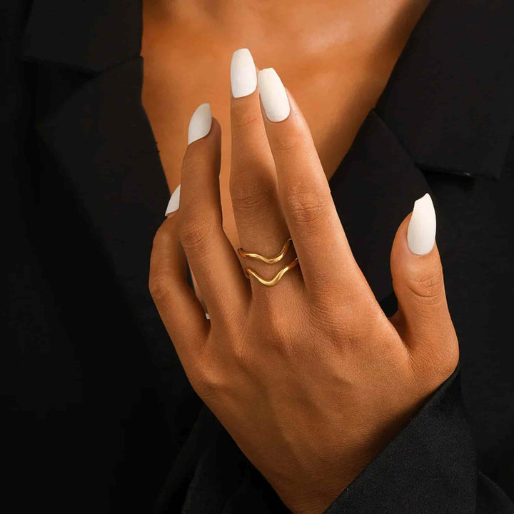 WAVE DUO | ANILLO ESCULTÓRICO DE FLUIDEZ Y FUERZA INTERIOR
