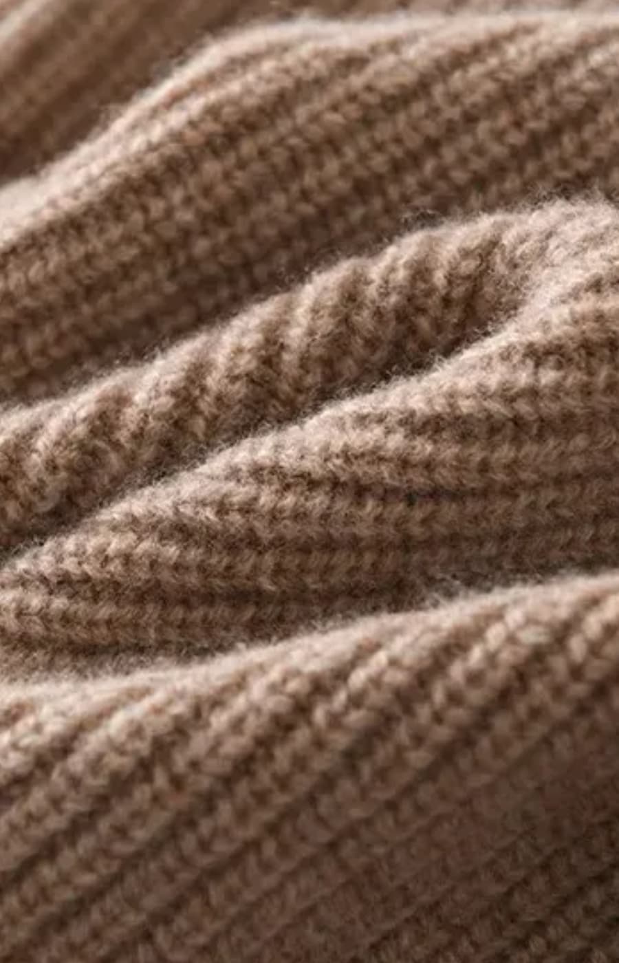 SOFÍA | CAPA DE LANA CON CUELLO ALTO