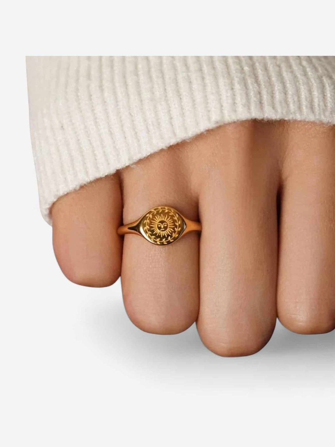 SOL SIGNET | ANILLO GRABADO CON FUERZA Y LUZ INTERIOR