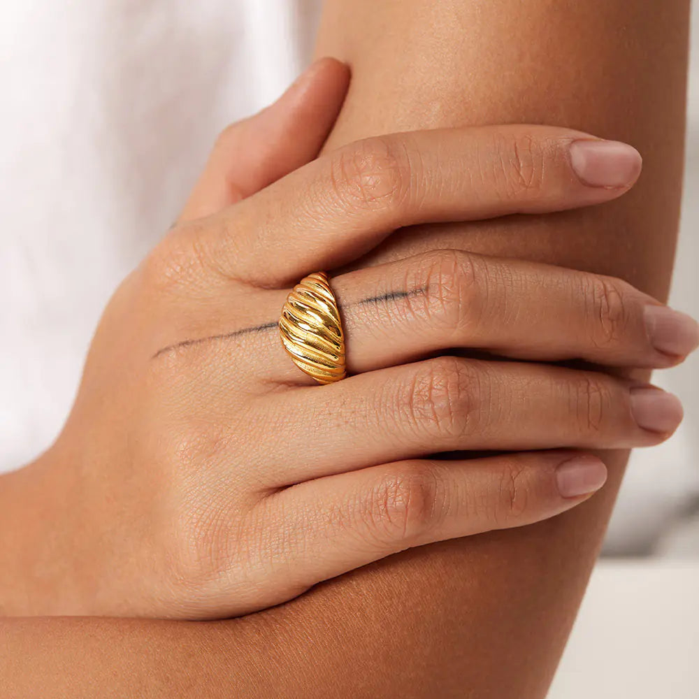 SIENNA BOLD | ANILLO ESCULTÓRICO CON PRESENCIA Y PODER