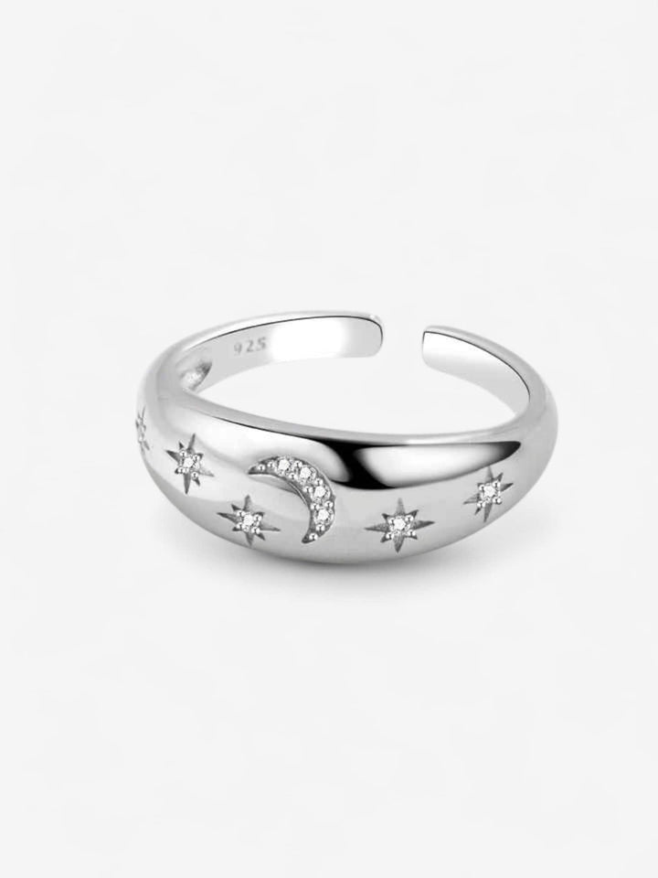 STELLAR DREAMS | ANILLO CON LUNA CRECIENTE Y ESTRELLAS