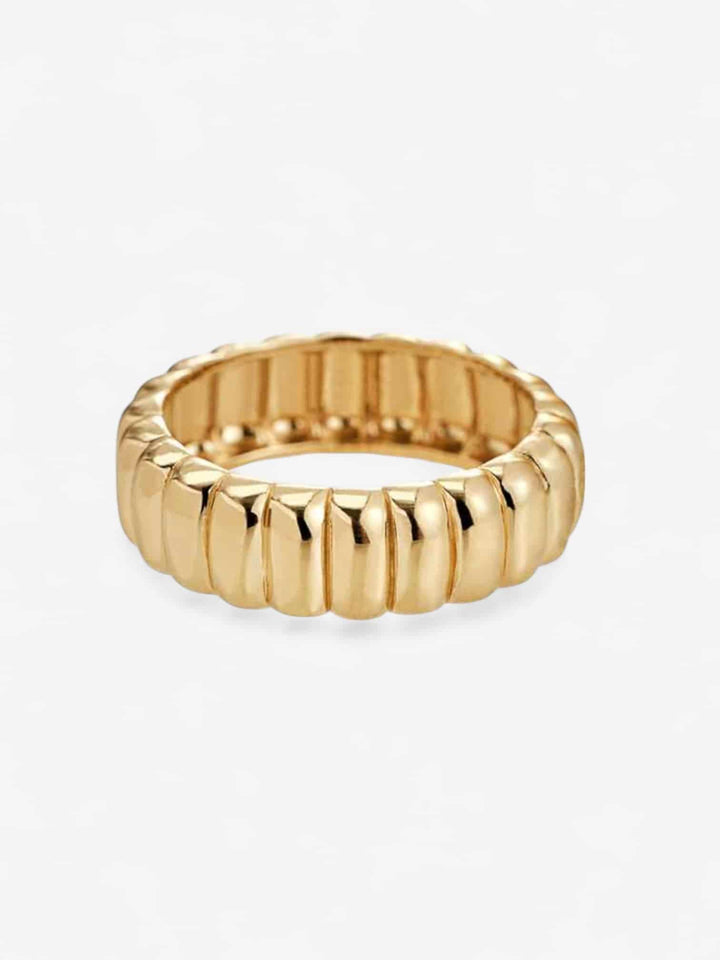 VERA | ANILLO ESCULTÓRICO Y AUDAZ