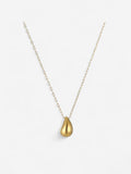 SOLEIL DROP | COLLAR CON COLGANTE DORADO Y FUERZA SILENCIOSA