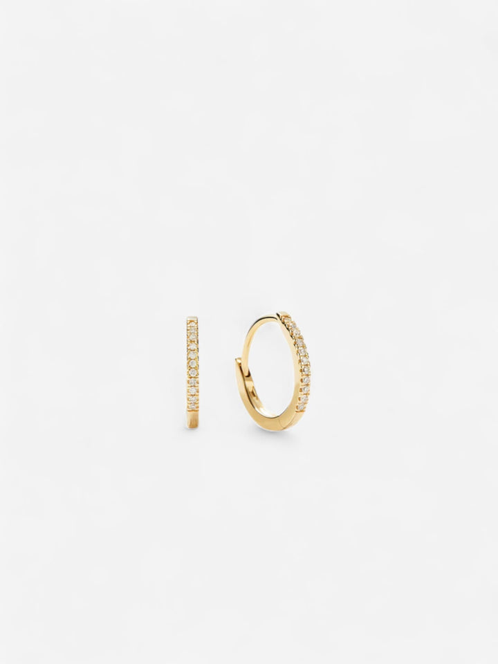 CELESTE PAVÉ | AROS MINIMALISTAS CON BRILLO