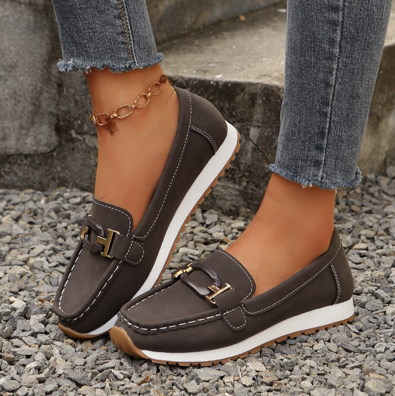 Emelia - Luxury Chain Loafers