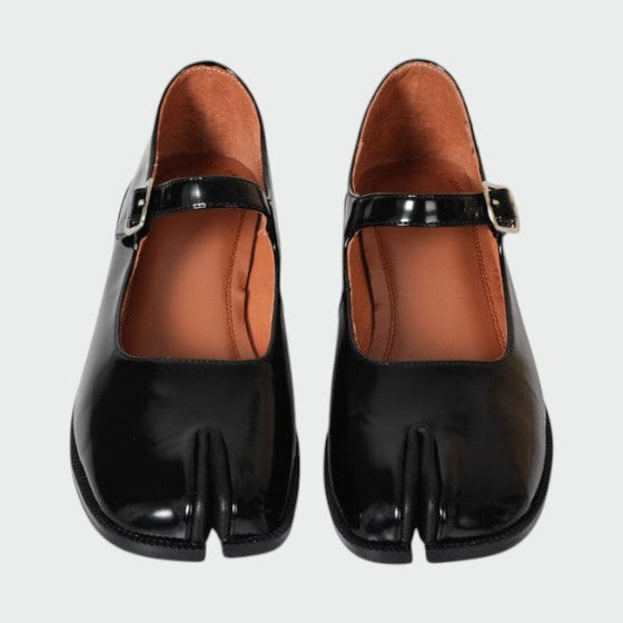Patricia | Split-Toe Buckle Mary Jane Shoes